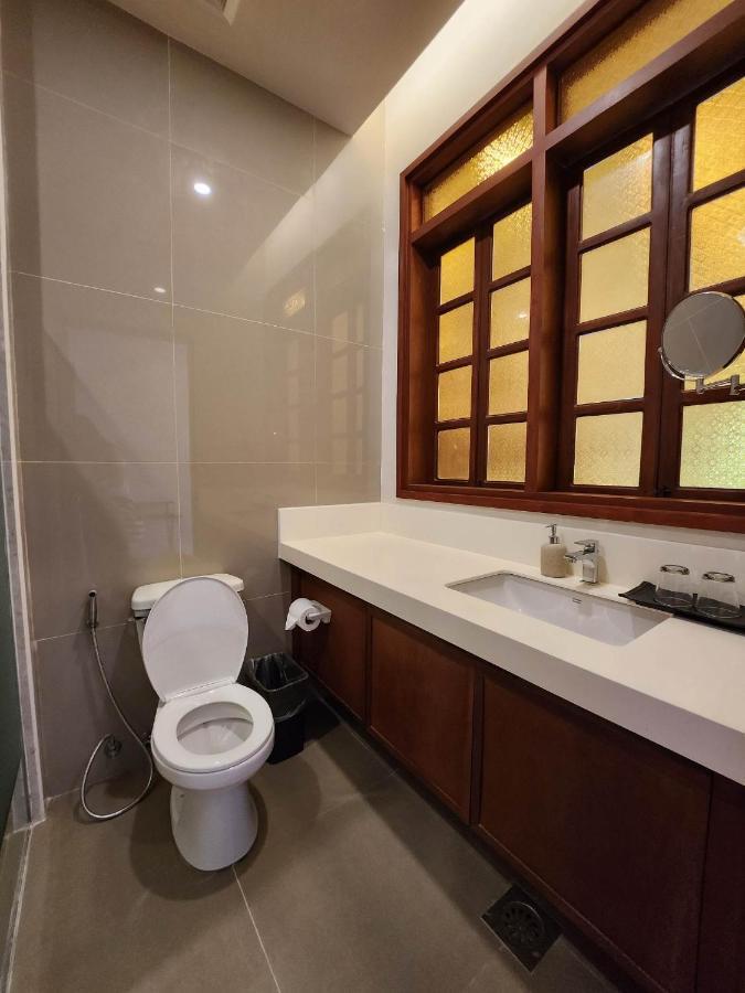 Costa Celine Beach Resort Kinablangan Ngoại thất bức ảnh